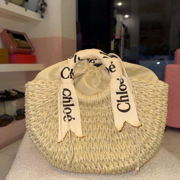 Chloe Half circle